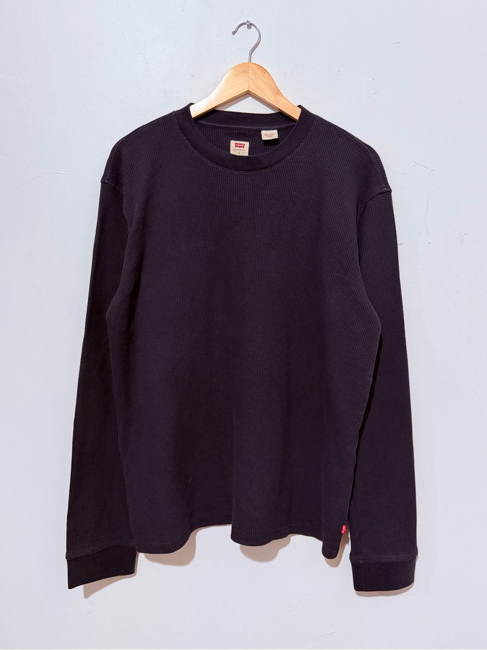 Levi's Black Long-Sleeve Waffle Crewneck Shirt